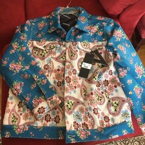 Valabasas denim jacket and matching jeans. Multicolored paisley. Jacket XL. 38US